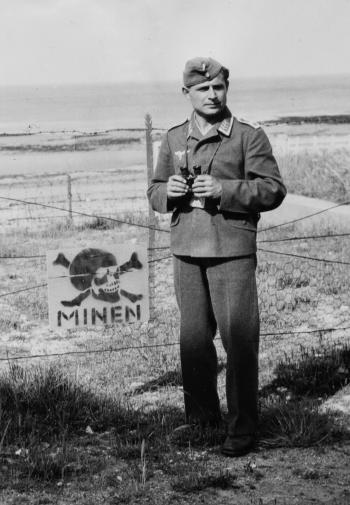 Soldat de la Luftwaffe, printemps 1944
