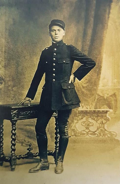 Jean Moulin en tenue militaire, 1918